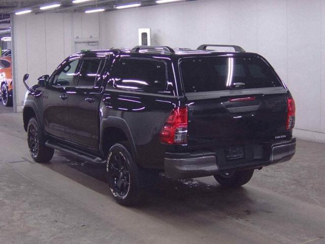 Toyota HILUX 2019-02 7795096-1