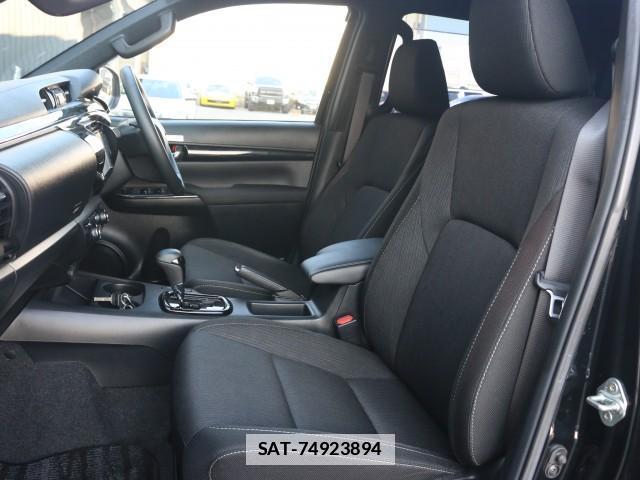Toyota HILUX 2020-02 7796362-5