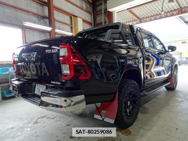 Toyota HILUX 2021-10 7798756-13