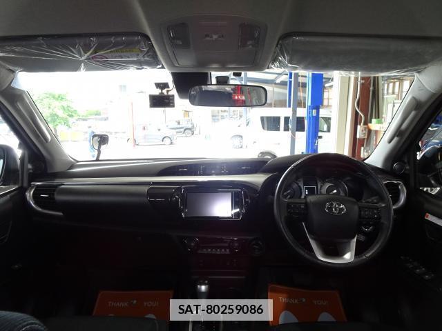 Toyota HILUX 2021-10 7798756-2