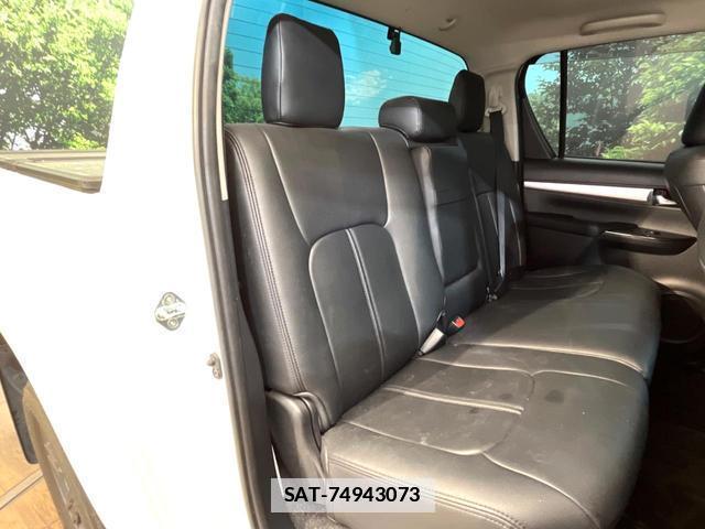 Toyota HILUX 2023-05 7801297-8