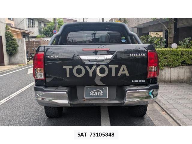 Toyota HILUX 2017-10 7806613-1