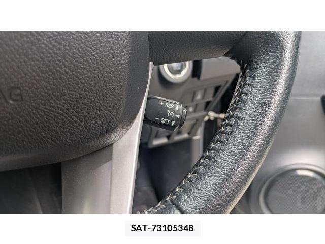 Toyota HILUX 2017-10 7806613-14