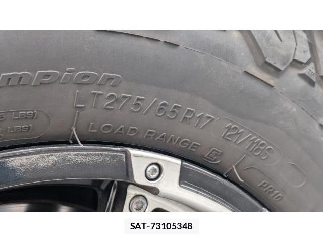 Toyota HILUX 2017-10 7806613-18