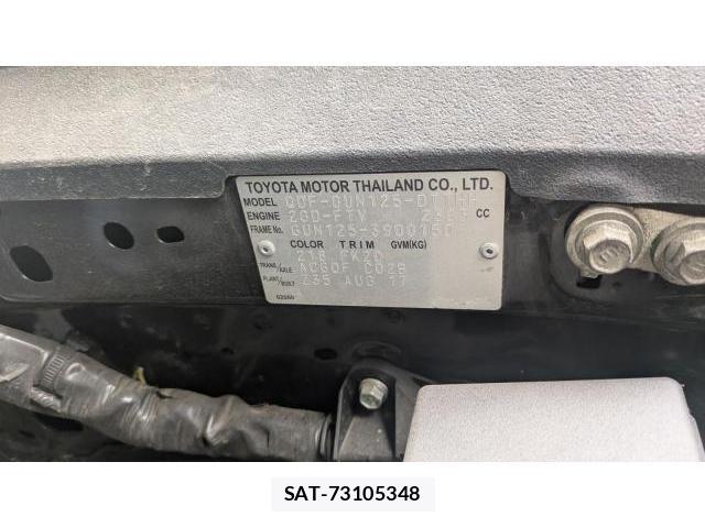 Toyota HILUX 2017-10 7806613-19