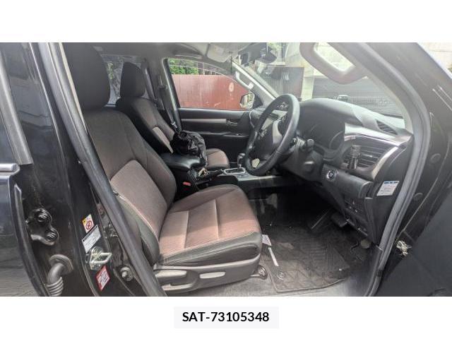 Toyota HILUX 2017-10 7806613-6