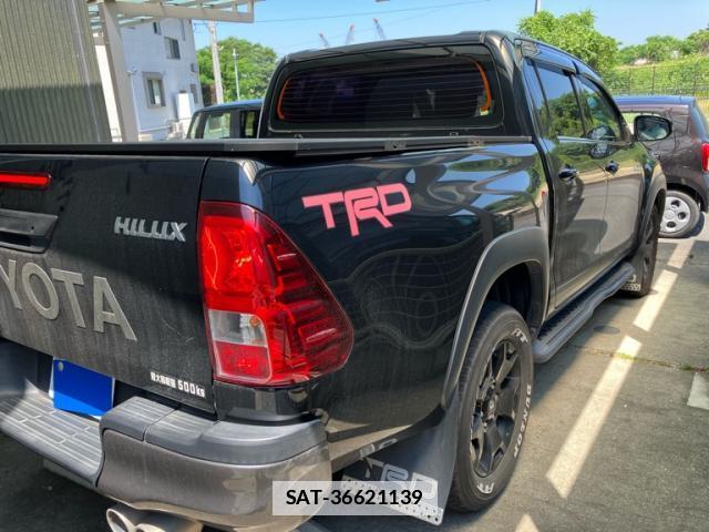 Toyota HILUX 2019-09 7806842-12