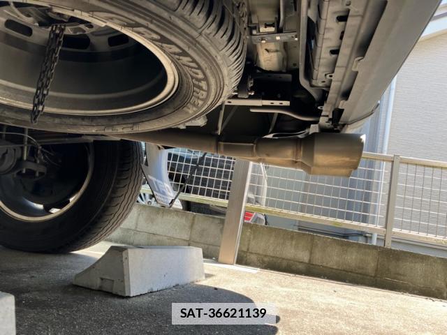 Toyota HILUX 2019-09 7806842-5