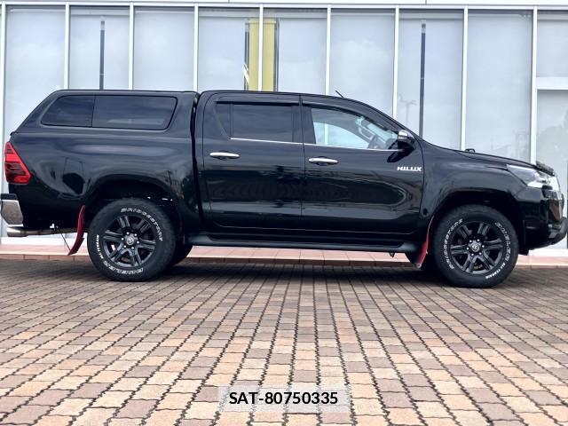 Toyota HILUX 2021-11 7809834-1