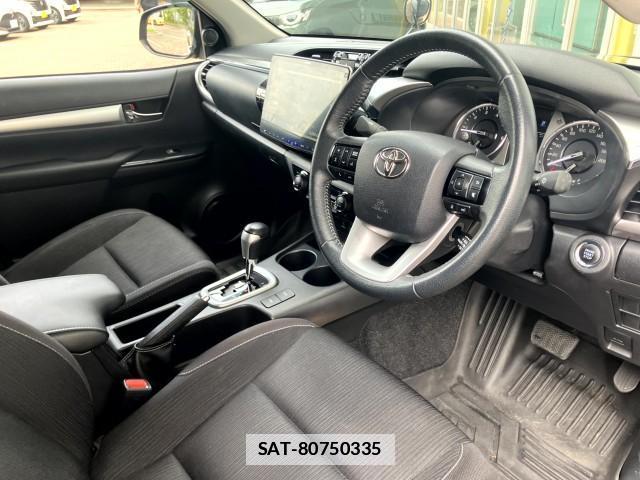 Toyota HILUX 2021-11 7809834-16
