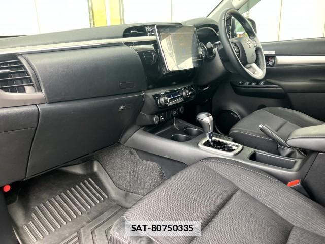 Toyota HILUX 2021-11 7809834-19