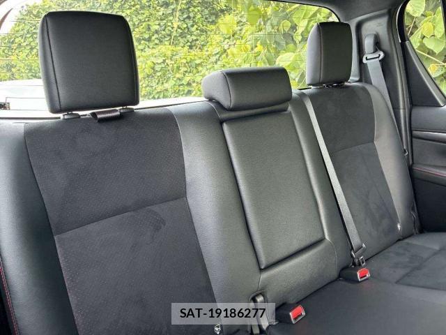 Toyota HILUX 2023-12 7811209-4