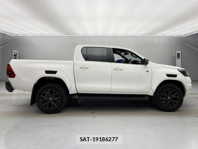 Toyota HILUX 2023-12 7811209-6