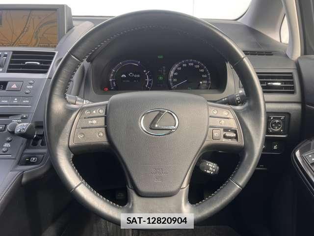 Lexus HS 2012-11 7793669-1