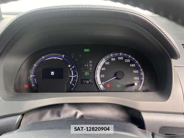 Lexus HS 2012-11 7793669-12