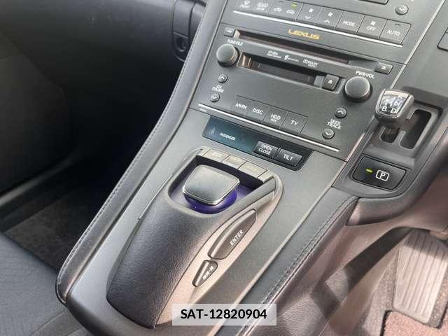 Lexus HS 2012-11 7793669-5