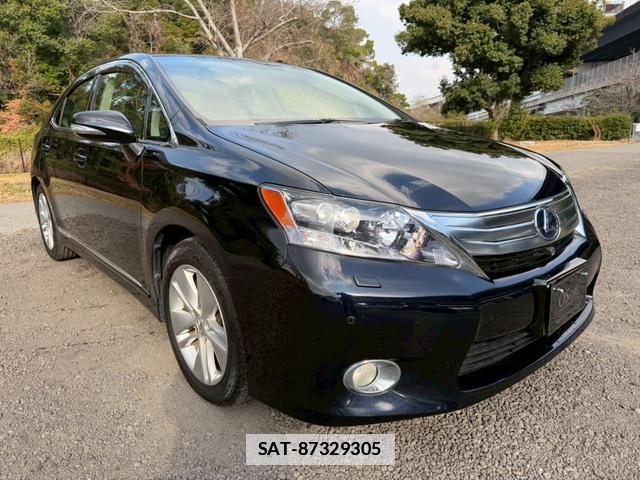 Lexus HS 2012-11 7794363-0