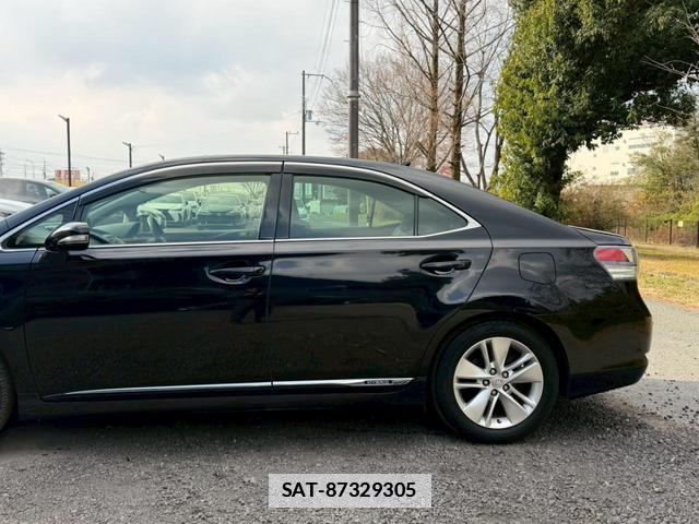 Lexus HS 2012-11 7794363-9