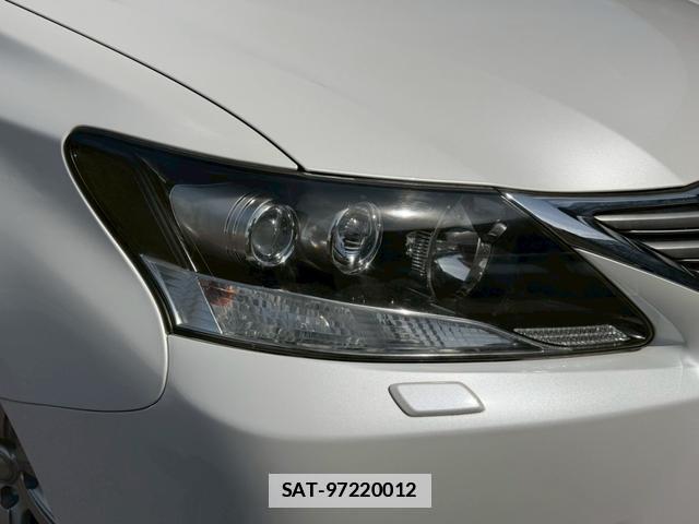 Lexus HS 2013-02 7794376-12