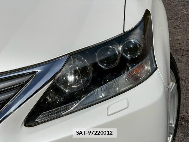 Lexus HS 2013-02 7794376-9