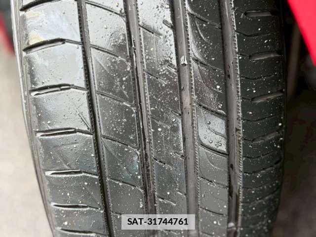 Lexus HS 2015-09 7795618-13