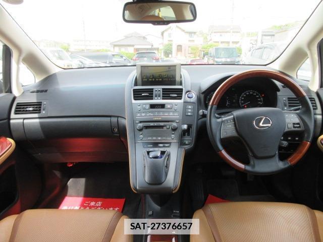 Lexus HS 2010-02 7795944-1