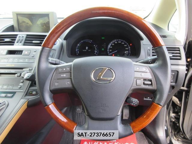 Lexus HS 2010-02 7795944-12