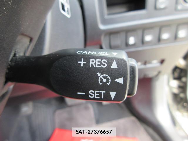 Lexus HS 2010-02 7795944-13