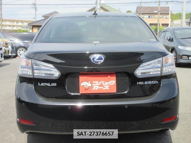 Lexus HS 2010-02 7795944-6