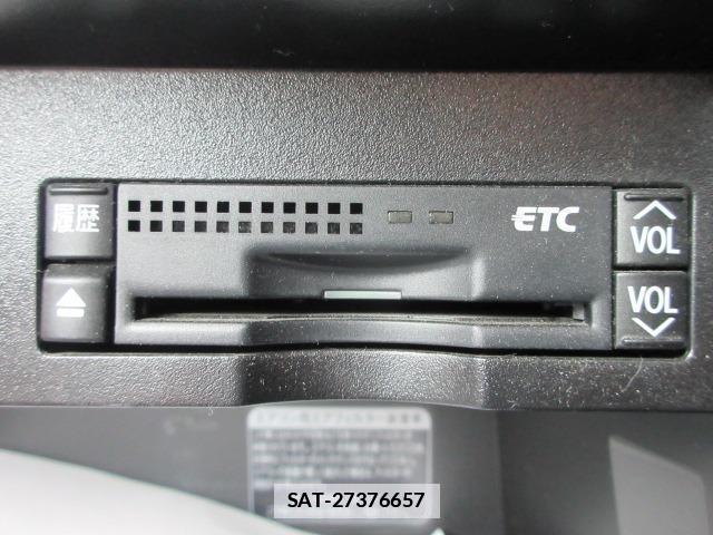 Lexus HS 2010-02 7795944-8