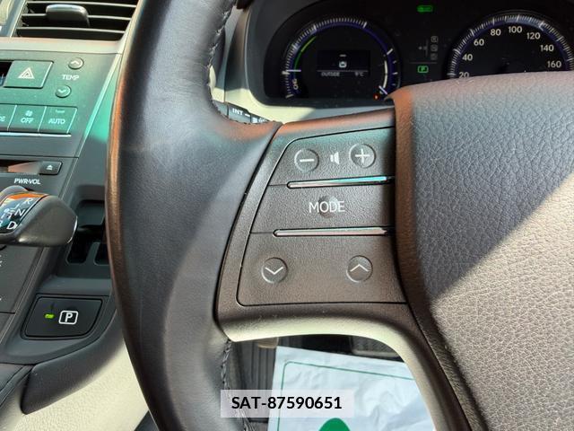 Lexus HS 2010-03 7796974-13