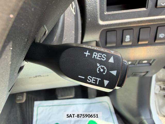 Lexus HS 2010-03 7796974-15