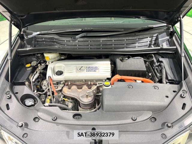 Lexus HS 2013-03 7798436-17