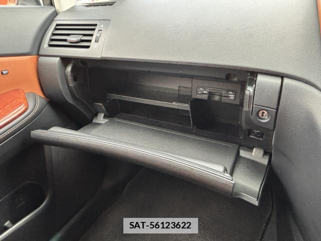 Lexus HS 2016-01 7801828-12