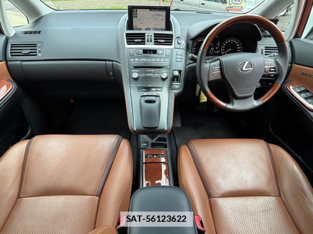 Lexus HS 2016-01 7801828-2