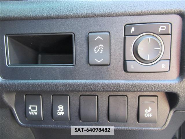 Lexus HS 2013-01 7802697-6