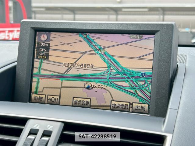 Lexus HS 2011-05 7805693-16