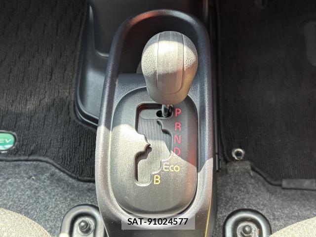 Mitsubishi I-MIEV 2014-03 7801831-14