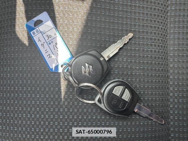 Suzuki IGNIS 2018-03 7801758-6