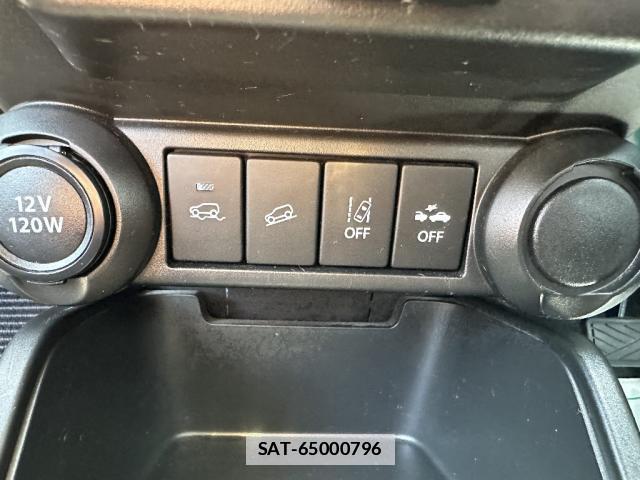 Suzuki IGNIS 2018-03 7801758-8
