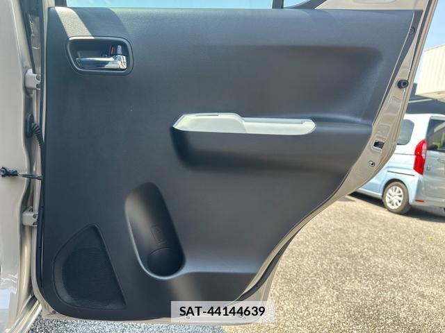 Suzuki IGNIS 2021-03 7803506-17
