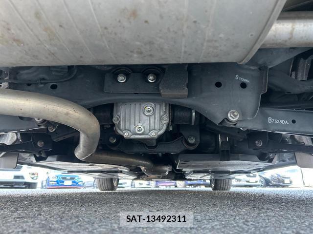 Subaru IMPREZA SPORTS 2017-08 7798932-19