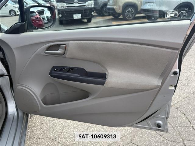 Honda INSIGHT 2010-04 7797839-10