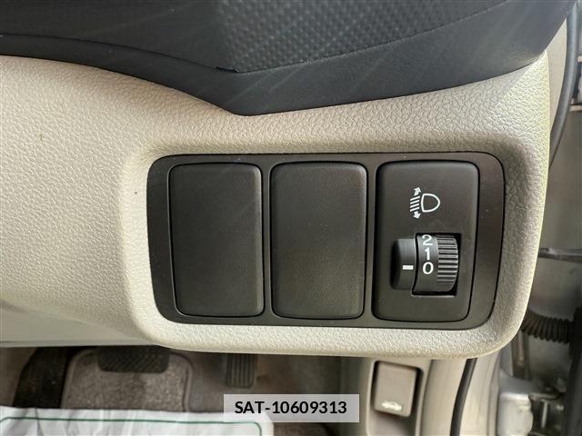 Honda INSIGHT 2010-04 7797839-15