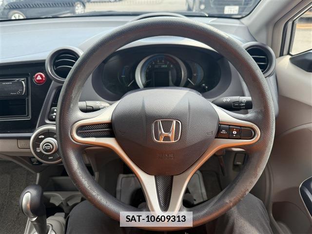 Honda INSIGHT 2010-04 7797839-18
