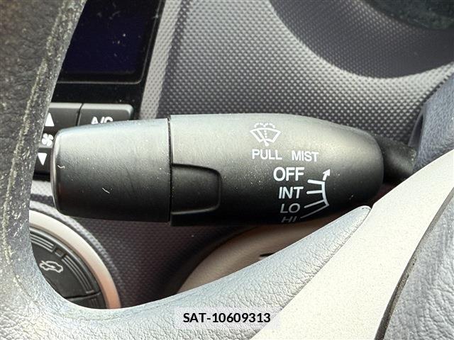 Honda INSIGHT 2010-04 7797839-19