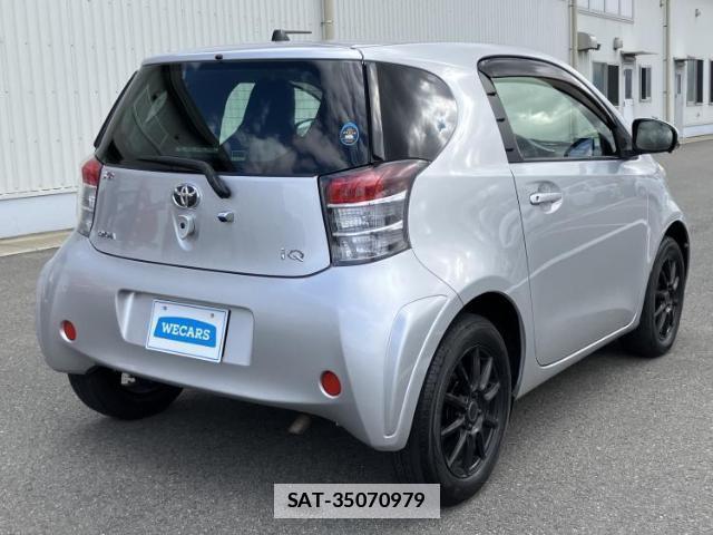 Toyota IQ 2013-06 7794774-2