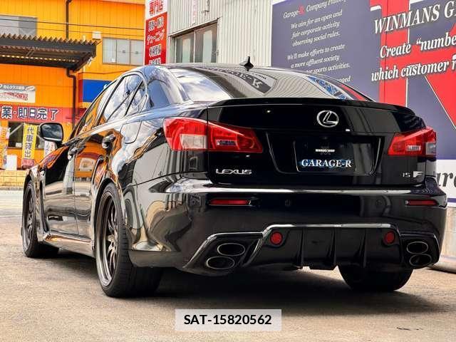 Lexus IS F 2009-12 7809633-11