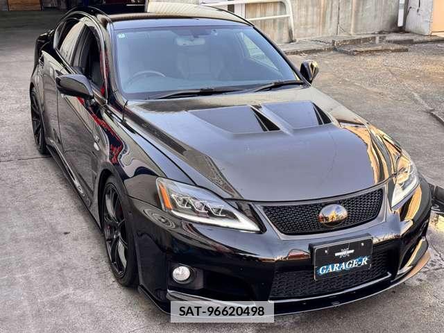 Lexus IS F 2009-05 7809652-3