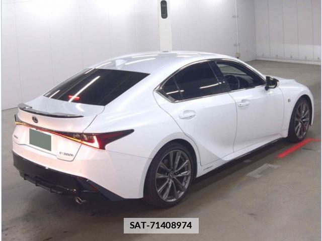 Lexus IS 2022-04 7793837-14